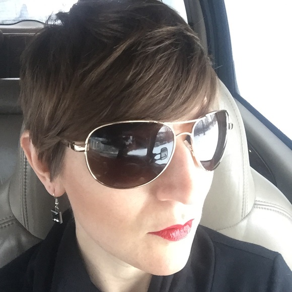 Meet your Posher, Jess - Picture 1 of 1